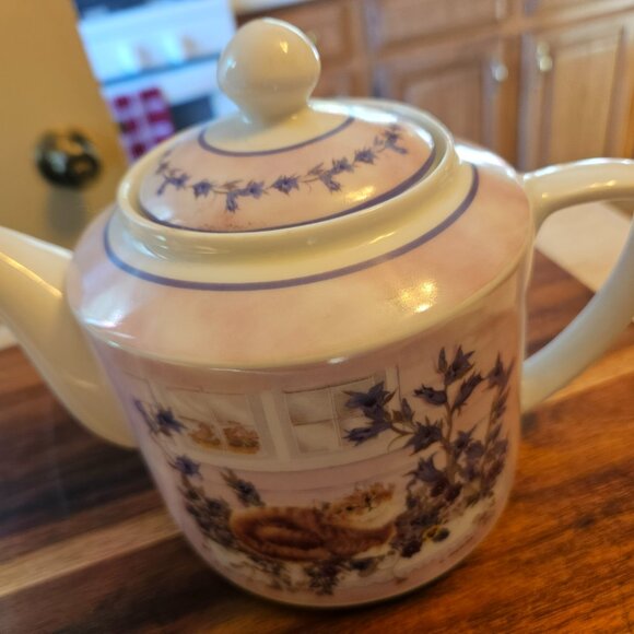 Valerie Pfeiffer porcelain teapot cat motif beautiful design - Picture 7 of 10